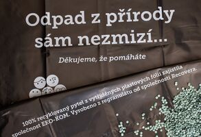 Velký jarní úklid s recyklovanými pytli od Recovery